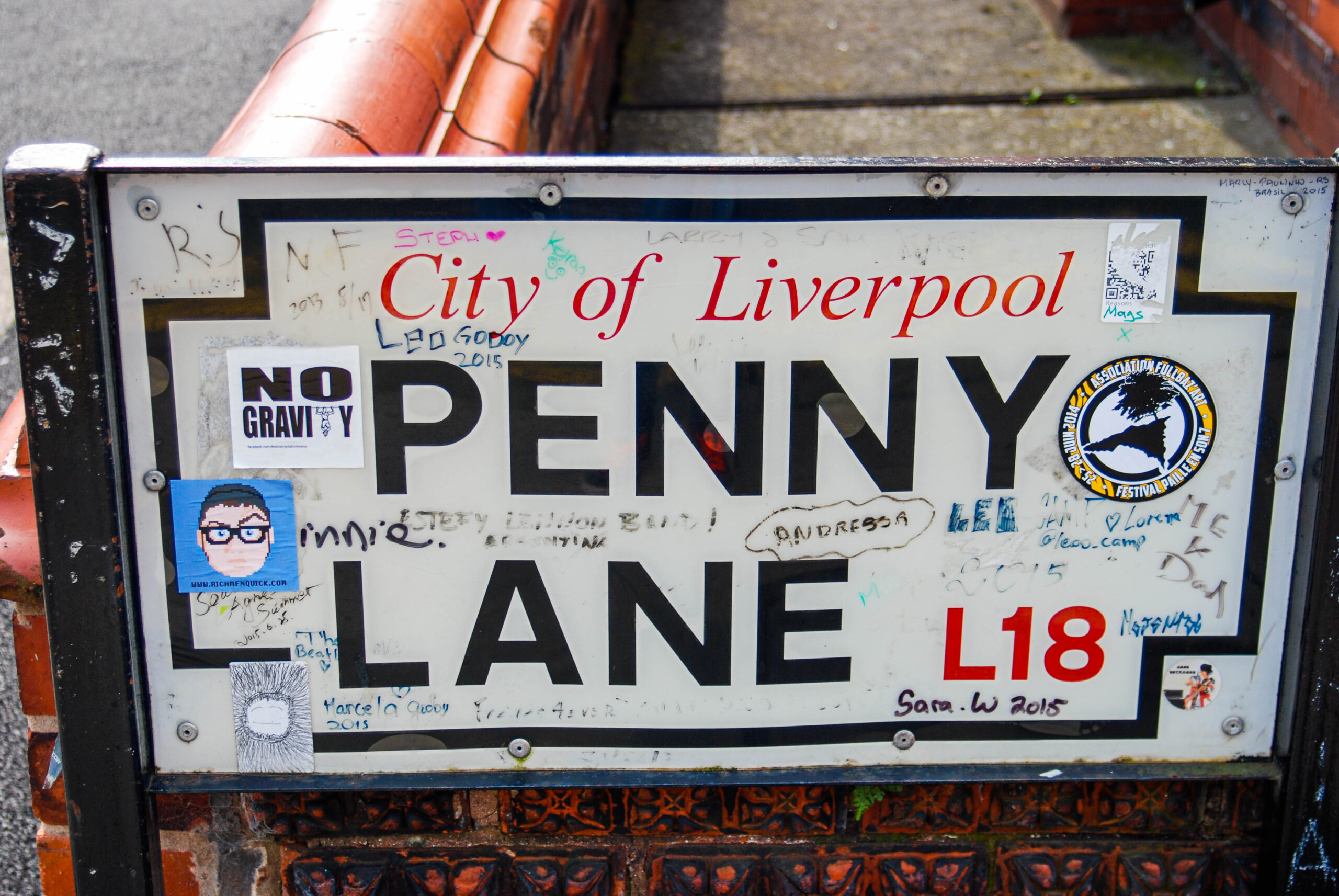 Cosa vedere a Liverpool: l'insegna Penny Lane